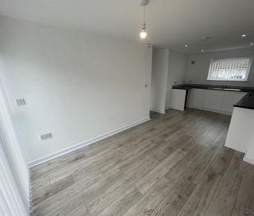 Friars Close, Wirral - Photo 5