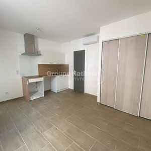 Location Appartement 1 pièce 19m² - Photo 2