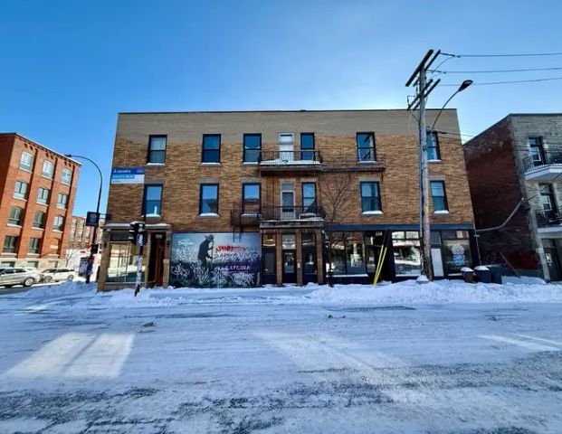 6 St. Viatuer West | 6 St. Viateur West, Montreal - Photo 1