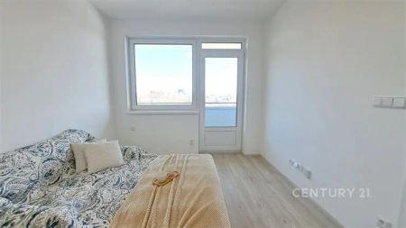 Pronájem bytu 2+kk 63 m - Fotografie 4