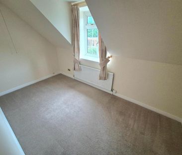 3 bedroom detached house to rent - Photo 2