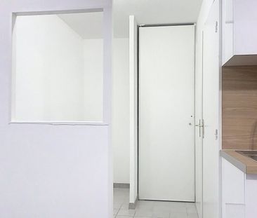 Location Appartement 2 pièces 39m² 34203 SETE CEDEX 34200 - Photo 2