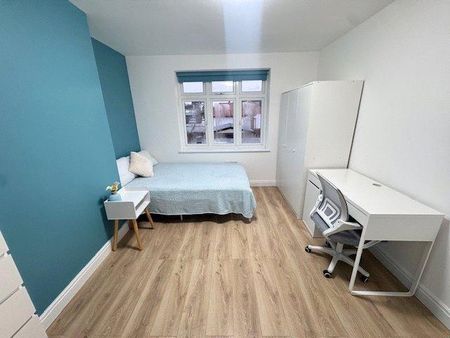 1 bedroom in a house share to rent - Photo 4