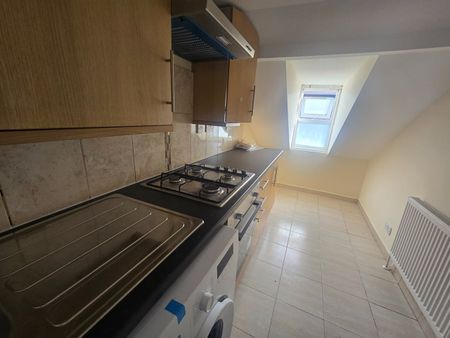 1 Bed Flat, Plashet Grove, E6 - Photo 2