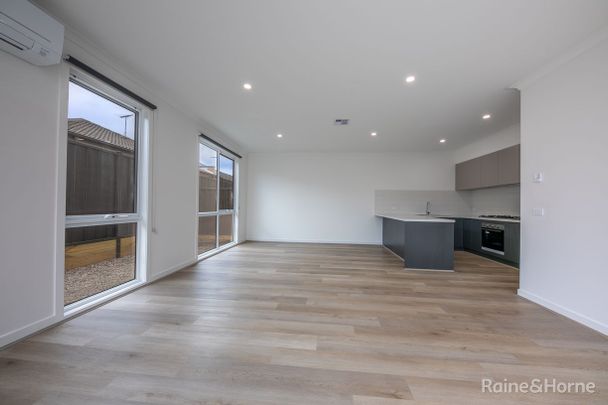 Modern Townhouse - Photo 1