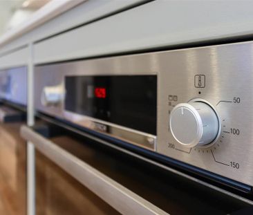 6 bedroom detached house to rent - Photo 6