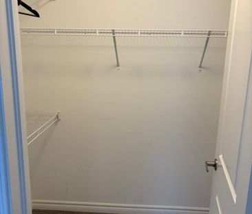 For Lease - 50 Keppel Circle, Brampton, Ontario - Photo 4