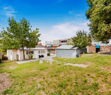 4 Landen Avenue, Balwyn North, Melbourne - Photo 1