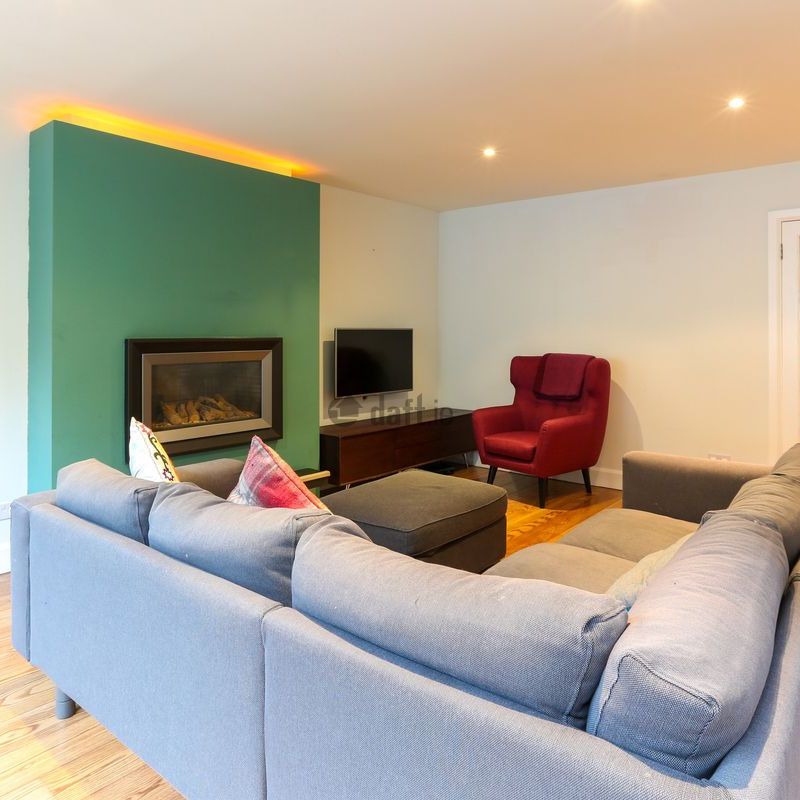 House to rent in Dublin, Dún Laoghaire - Photo 1