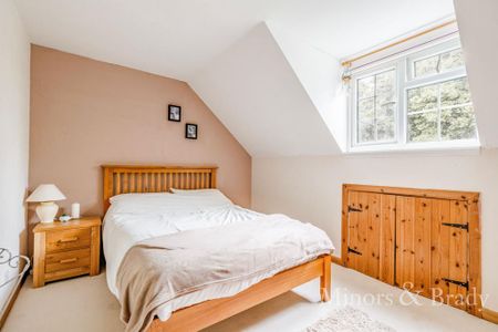 5 bedroom detached house to rent - Photo 4