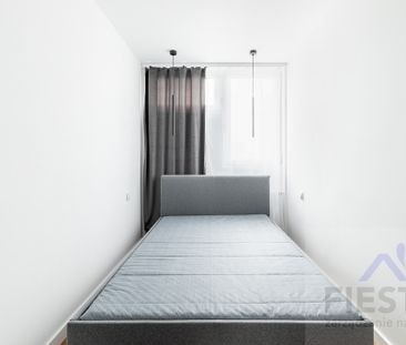 Warszawa, Wola, Żelazna – zdjęcie 3