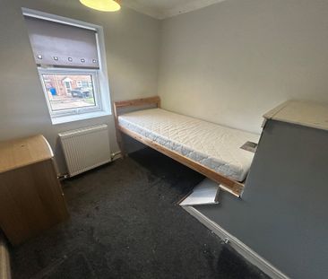 Meridian Road, Boston - Photo 4