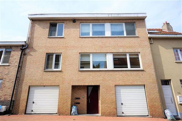 Appartement met 2 slaapkamers en garage - Photo 1