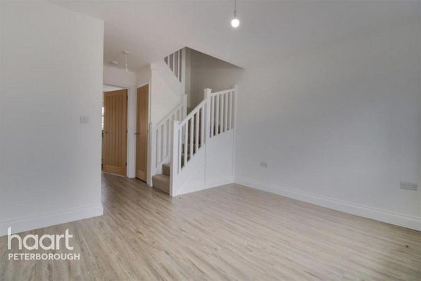 2 bedroom semi-detached house to rent - Photo 1