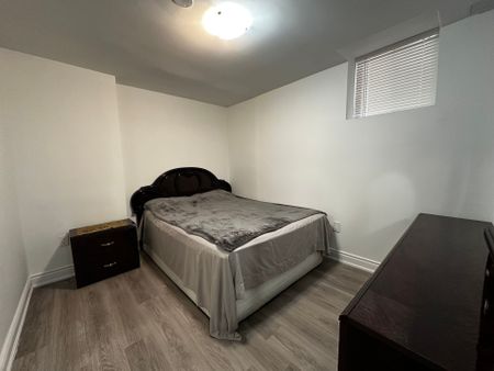 For Lease - 1198 Blueheron Boulevard Unit# Basment, Mississauga, Ontario - Photo 3