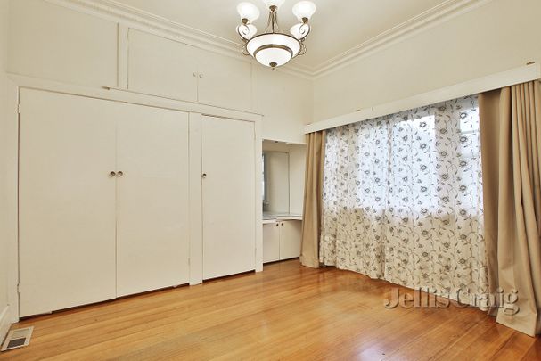 80 Parer Street, Burwood - Photo 1