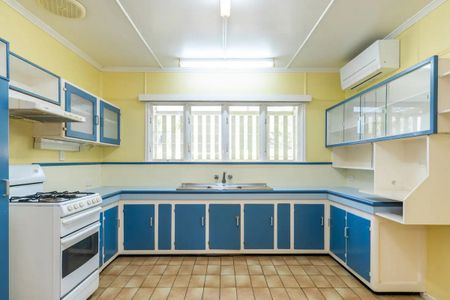 17 Kivas Street, Tarragindi QLD 4121 - House For Rent | Domain - Photo 4