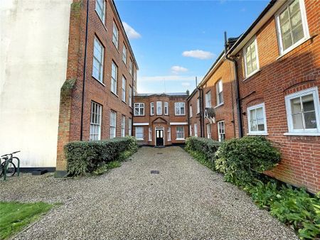 1 bedroom maisonette to rent - Photo 3