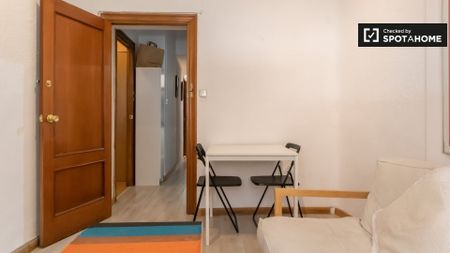 madrid, Community of Madrid 28008 - Photo 2