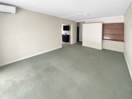 Riverside Apartment Ground floor 2 Bedroom - Photo 5