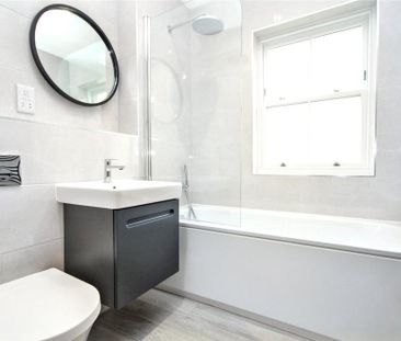 2 bedroom end of terrace house to rent - Photo 2
