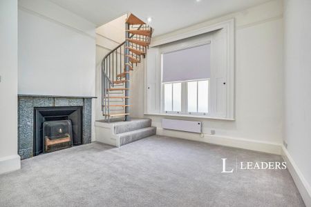 1 bedroom flat to rent - Photo 2