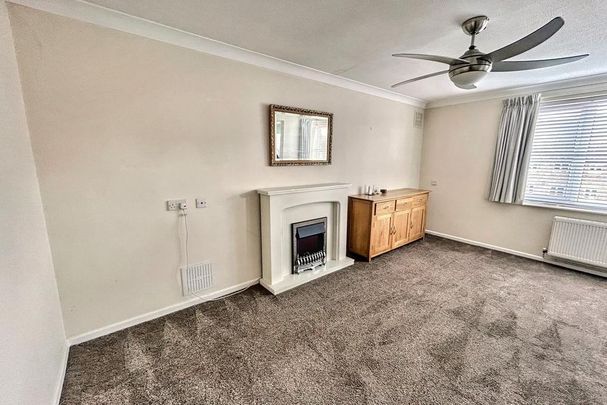 2 bedroom retirement property to rent - Photo 1