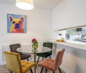 2 bedroom apartment to rent - Photo 2