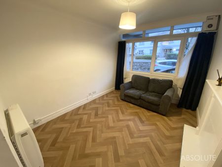 1 bed apartment to rent in New Road, Seaway Court New Road, TQ5 - Photo 2