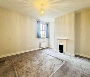 Auckland Road, Reading, Berkshire, RG6 - Photo 6