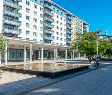 Direkt am Rosenhof gelegene 2-Raum-Wohnung mit Dusche - Photo 3