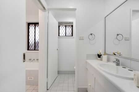 Freshly Updated Family Home - Photo 5