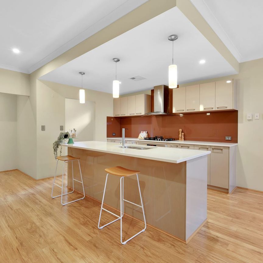 Stylish Family Home with Theatre, Study & Spacious Living in Piara Waters - Photo 1