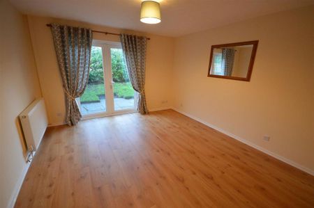 2 bedroom semi-detached bungalow to rent - Photo 3