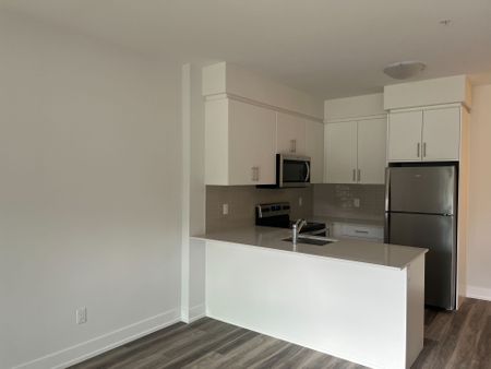 For Lease - 1100 Lackner Place Unit# 316, Kitchener, Ontario - Photo 3