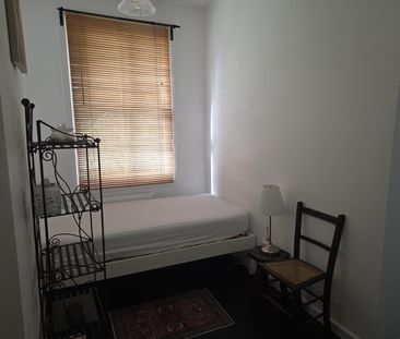 2 Bed Terraced House, Gertrude Place, B18 - Photo 4