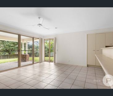 Comfortable Living in a Convenient Bridgeman Downs Location - Photo 2