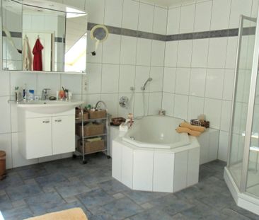 56179 Vallendar:Helle 3-ZKB-Wohnung mit Balkon & Garage in ruhiger ... - Photo 4