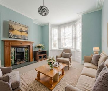 3 bedroom terraced house to rent - Photo 3