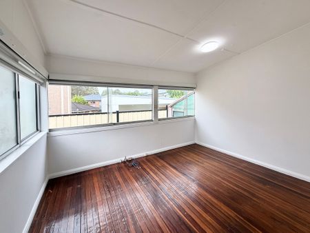 2 WEEKS FREE RENT - Photo 2