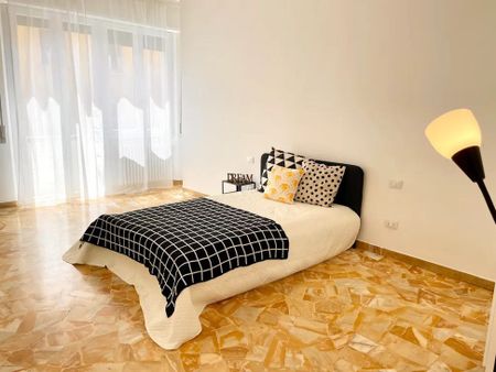 Via Quintino Sella, Florence, Tuscany 50136 - Photo 3