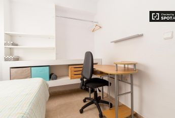 valencia, Valencian Community 46011