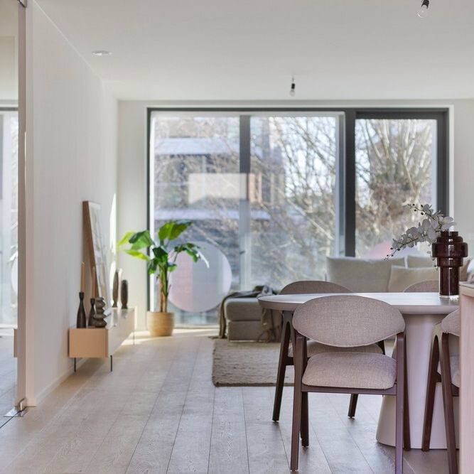 NIEUWBOUW APPARTEMENT MET 2 SLAAPKAMERS EN GARAGE - Photo 1