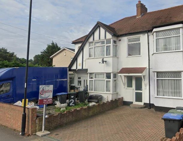 Frederick Crescent, Enfield EN3, London - Photo 1