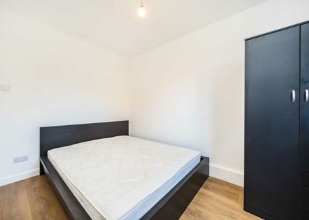 Deeside Road, SW17 0PH, London - Photo 3