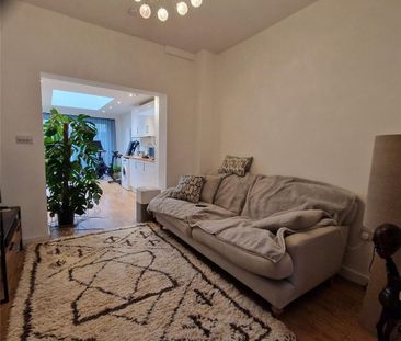 2 bedroom terraced house to rent - Photo 2