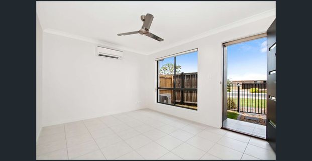 Stylish and Modern Townhouse. - Photo 1