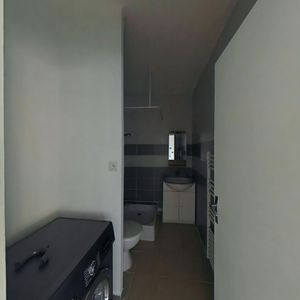 Location Appartement 1 pièce Meublé 27m² ROMANS SUR ISERE 26100 - Photo 3