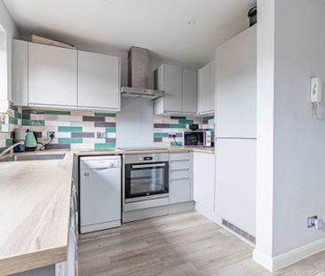 1 bed Flat for rent - Photo 6