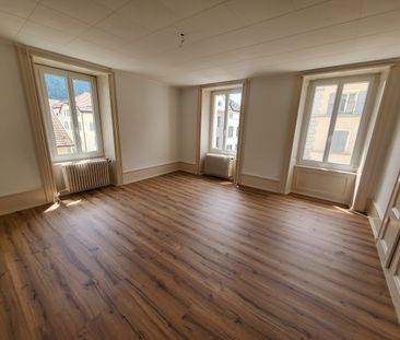Grand appartement de 4,5 pièces avec ascenseur au centre du village - Photo 4